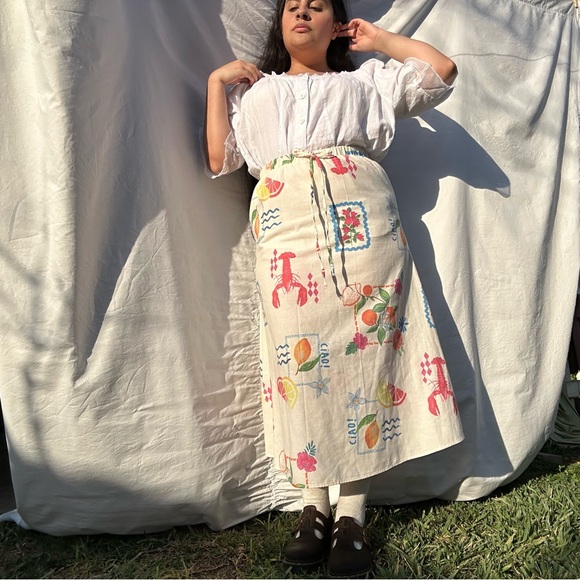 Fruit and lobster linen skirt - Picture 6 of 8